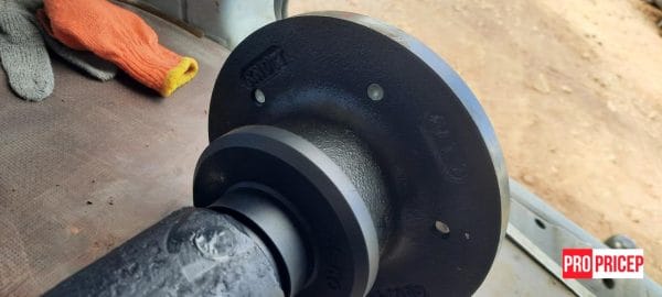 3376999305_stupitsa-v-sbore Маточина в зборі FNK6 112x5 М12х1,5 900кг Knott Autoflex