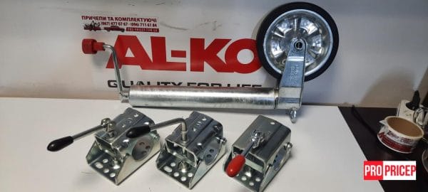 3470970737_homut-dlya-opornogo Хомут для опорного колеса Ø 60 мм Winterhoff сталевий, шарнірна ручка