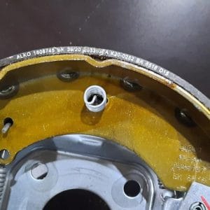 3518084279_komplekt-tormoznyh-kolodok Комплект гальмівних колодок AL-KO на вісь 1800 кг (великий)