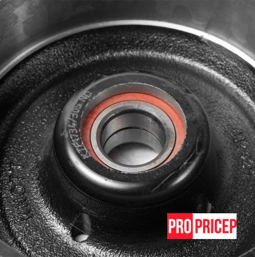 зображення_viber_2025-04-30_16-04-39-806 Гальмівний барабан з підшипником KNOTT 200x50 4x98