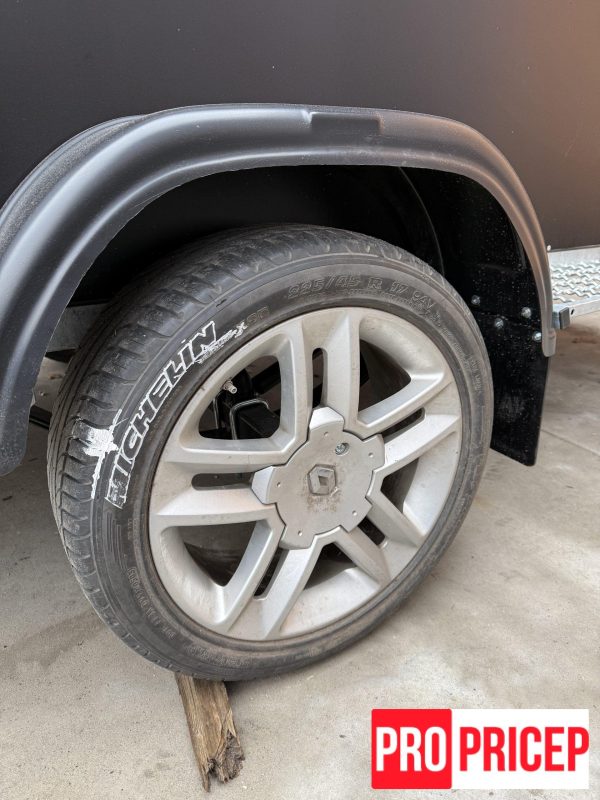 1734786505909243 Причіп - фургон, бортовий закритого типу 1400х2600 мм