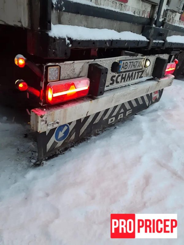 кглнл Ліхтар задній до напівпричепа FRISTOM FT-500-26 AMP правий