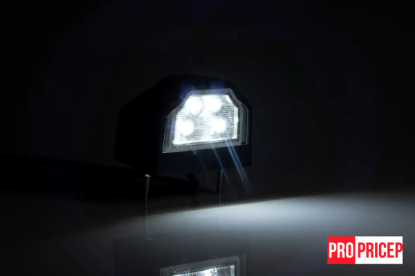 оооооооооооооооо Ліхтар освітлення номерного знаку світлодіодний FRISTOM FT-031 LED