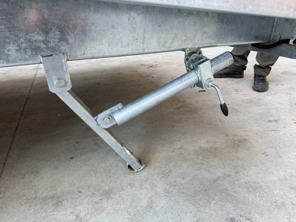 1739566234811054 Причіп лафет AL-KO 3600 кг