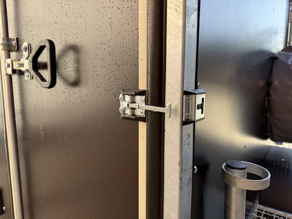 1758012699542831 Причіп - фургон без гальмівний