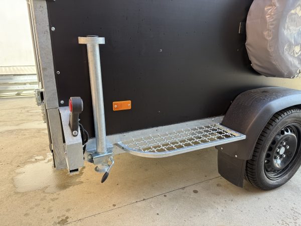 1758012700400158 Причіп - фургон без гальмівний