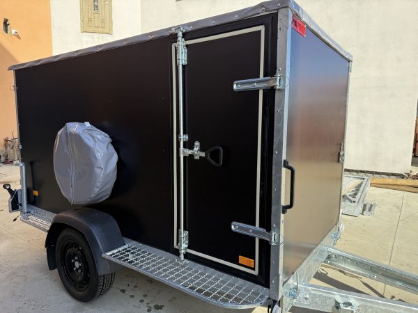 1758012700513967 Причіп - фургон без гальмівний