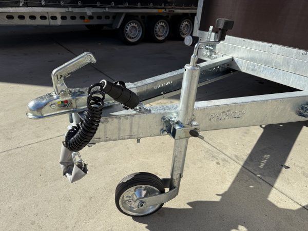 1758012701184442 Причіп - фургон без гальмівний