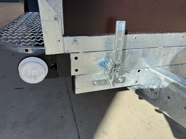 175801270130219 Причіп - фургон без гальмівний