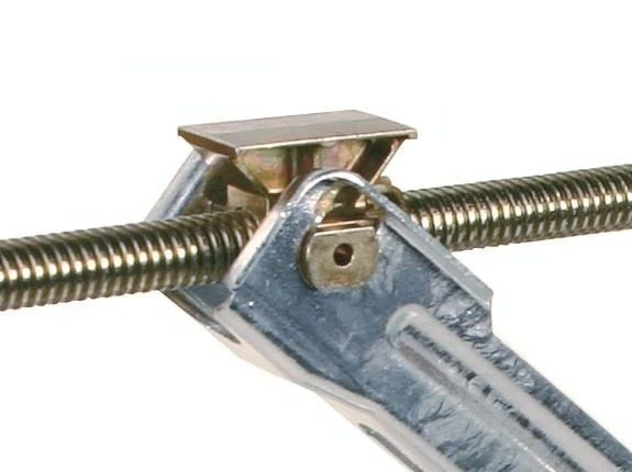 al-ko-spindelmutter-20-17mm-fur-al-ko-traverse-35786410-41470589010084 Гайка направляюча гвинтової опори