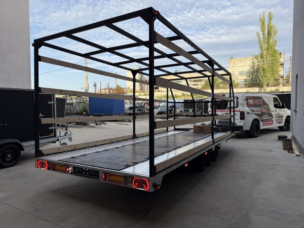 1758098085330672 Причіп платформа 4500кг