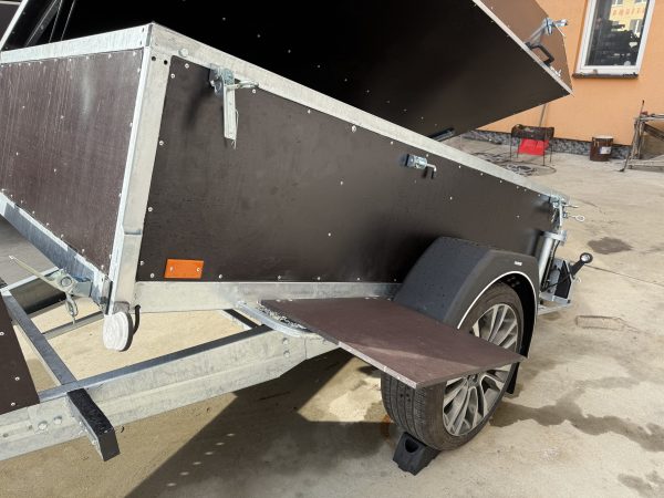 1759656128821031 Причіп - мисливець🔥