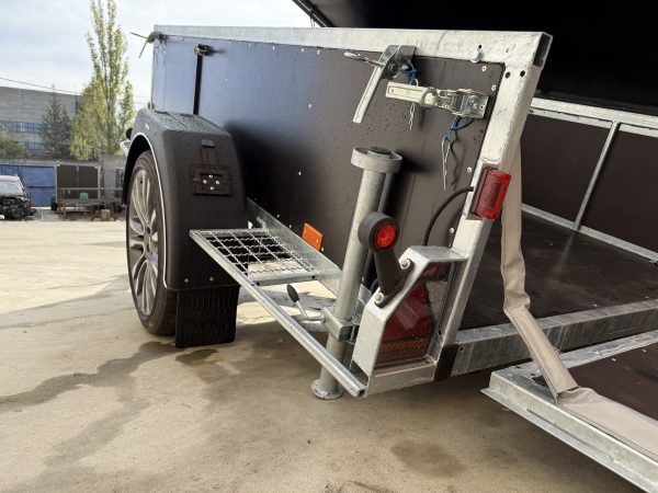 1759656683647125 Причіп - мисливець🔥