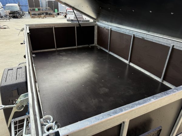 1759657135205724 Причіп - мисливець🔥