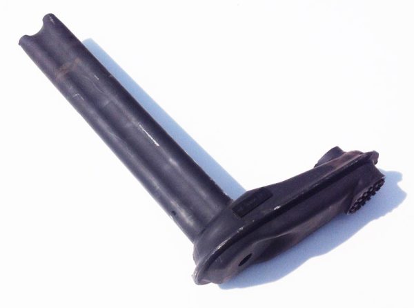 Важіль лівий до вісі 1350 кг, 22 мм