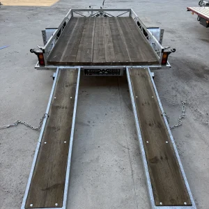 Причіп платформа «бобкет»3500кг